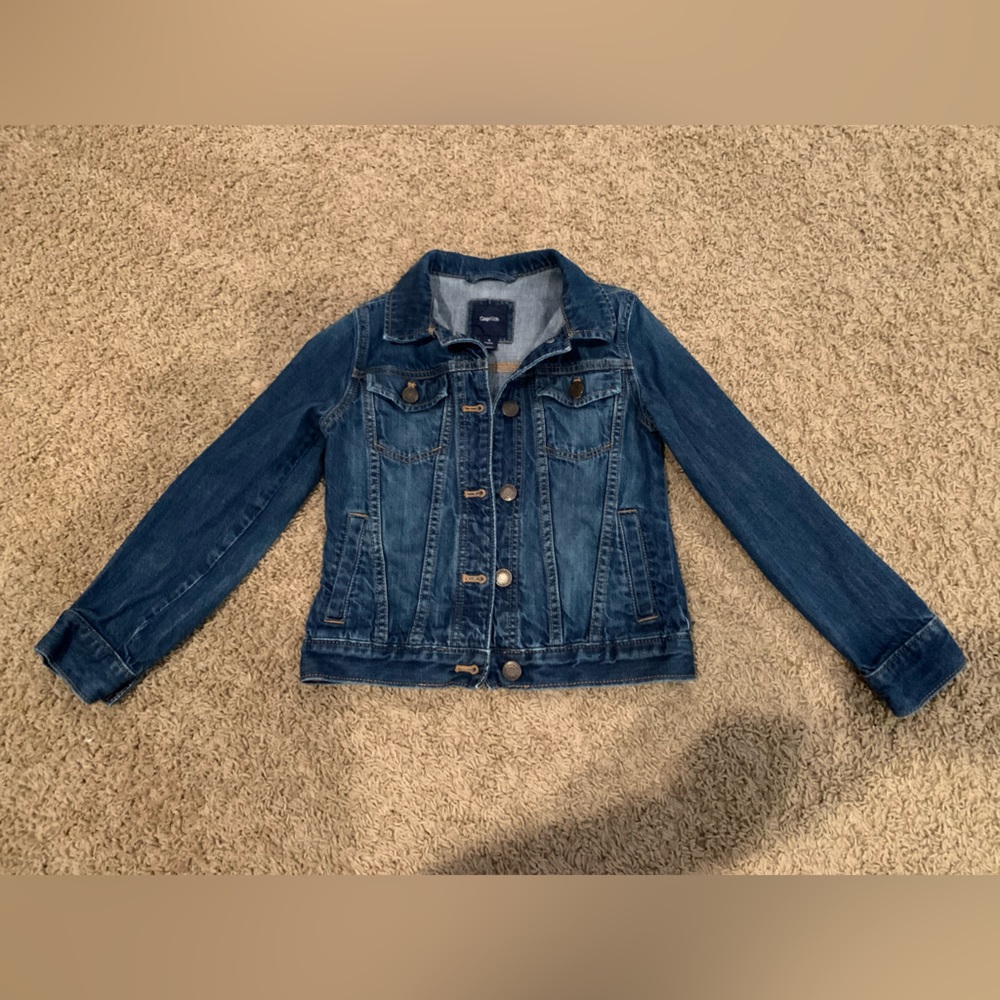 Excellent condition Gap Kids girls size Medium jean jacket